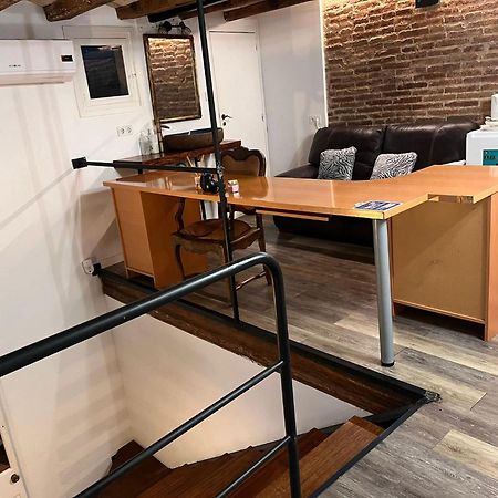 Habitacion Para Grupos Hasta 8 En Plena Rambla De Cataluna Barcelona Luaran gambar