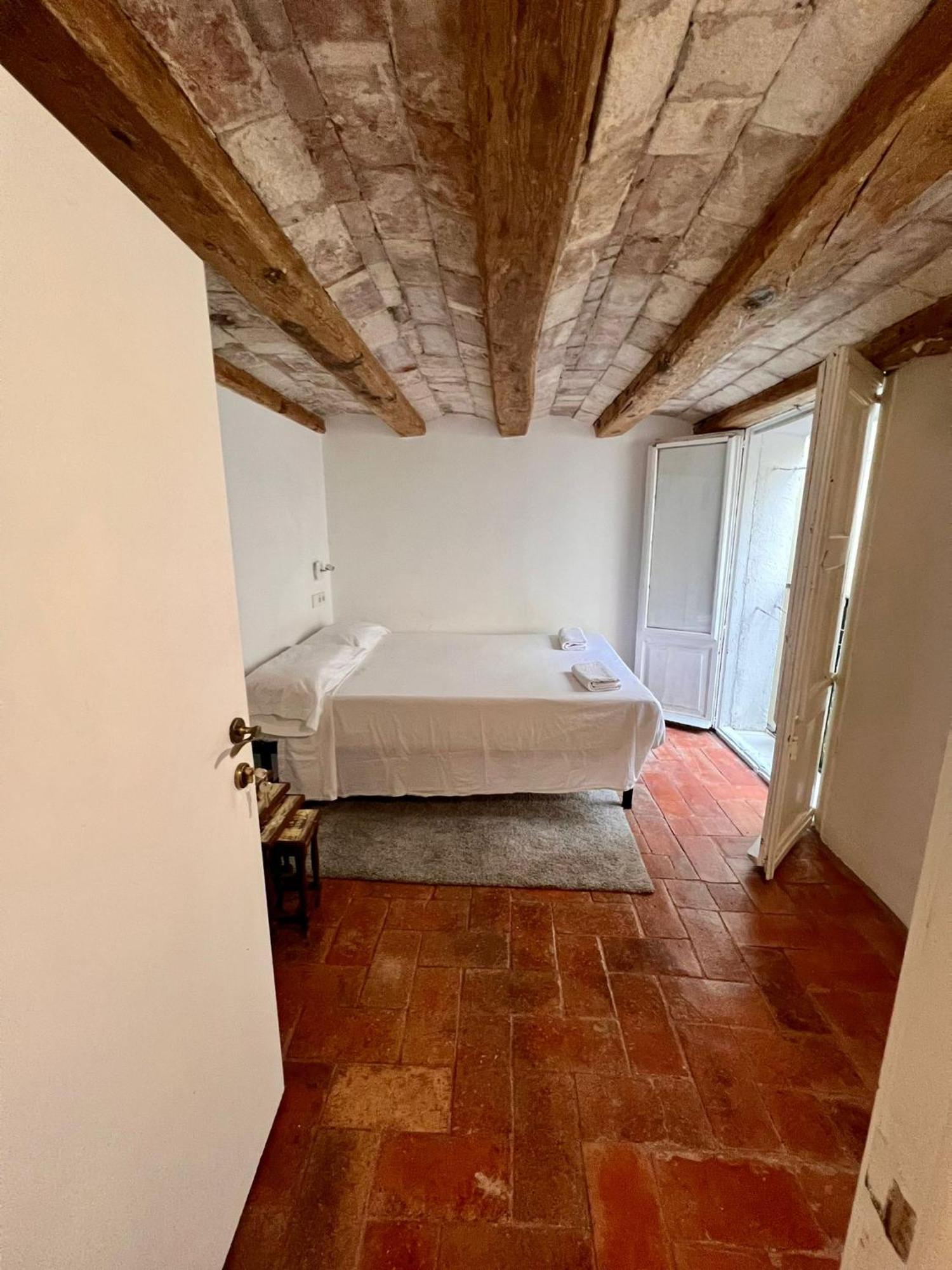 Habitacion Para Grupos Hasta 8 En Plena Rambla De Cataluna Barcelona Luaran gambar