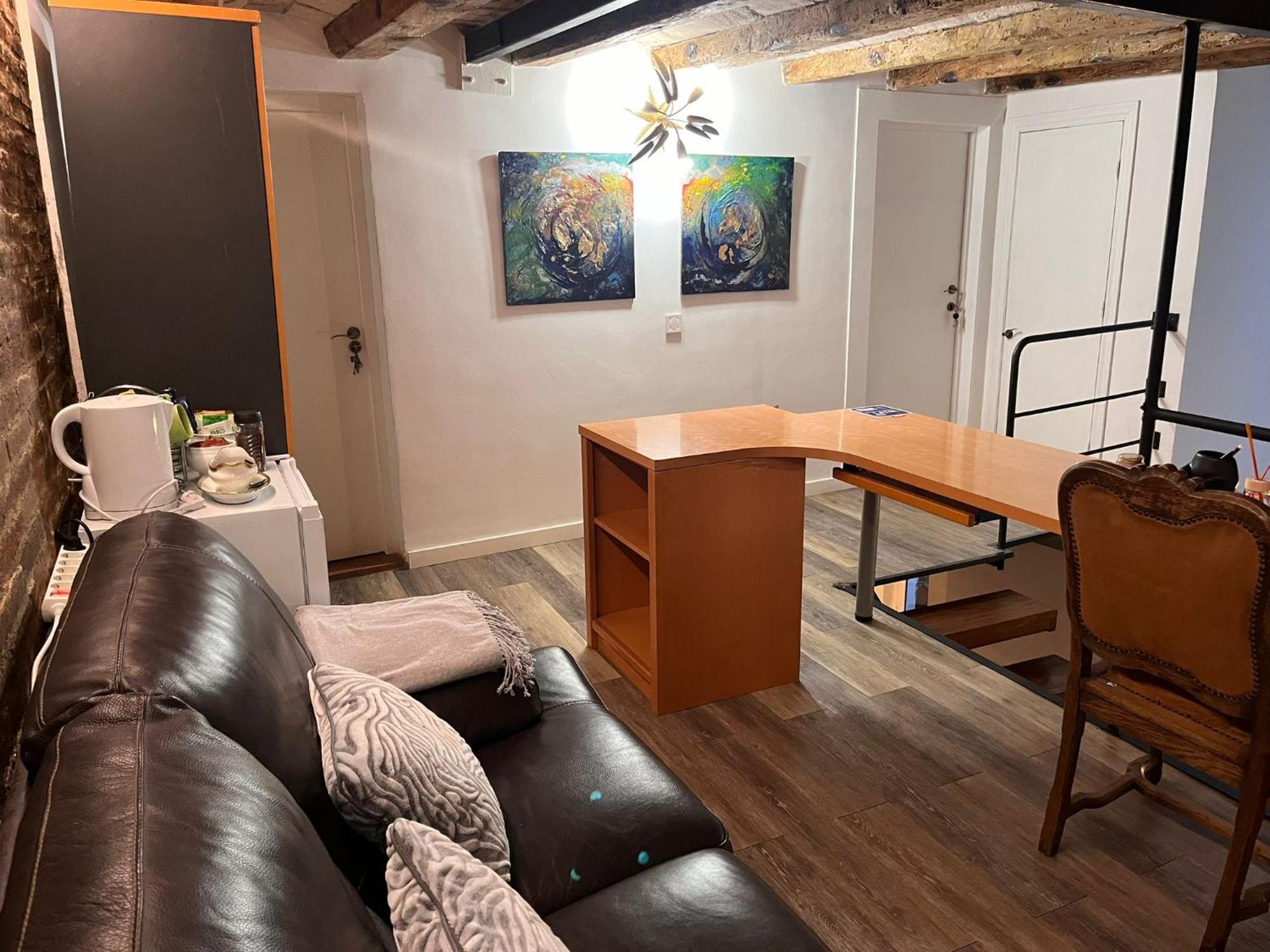 Habitacion Para Grupos Hasta 8 En Plena Rambla De Cataluna Barcelona Luaran gambar