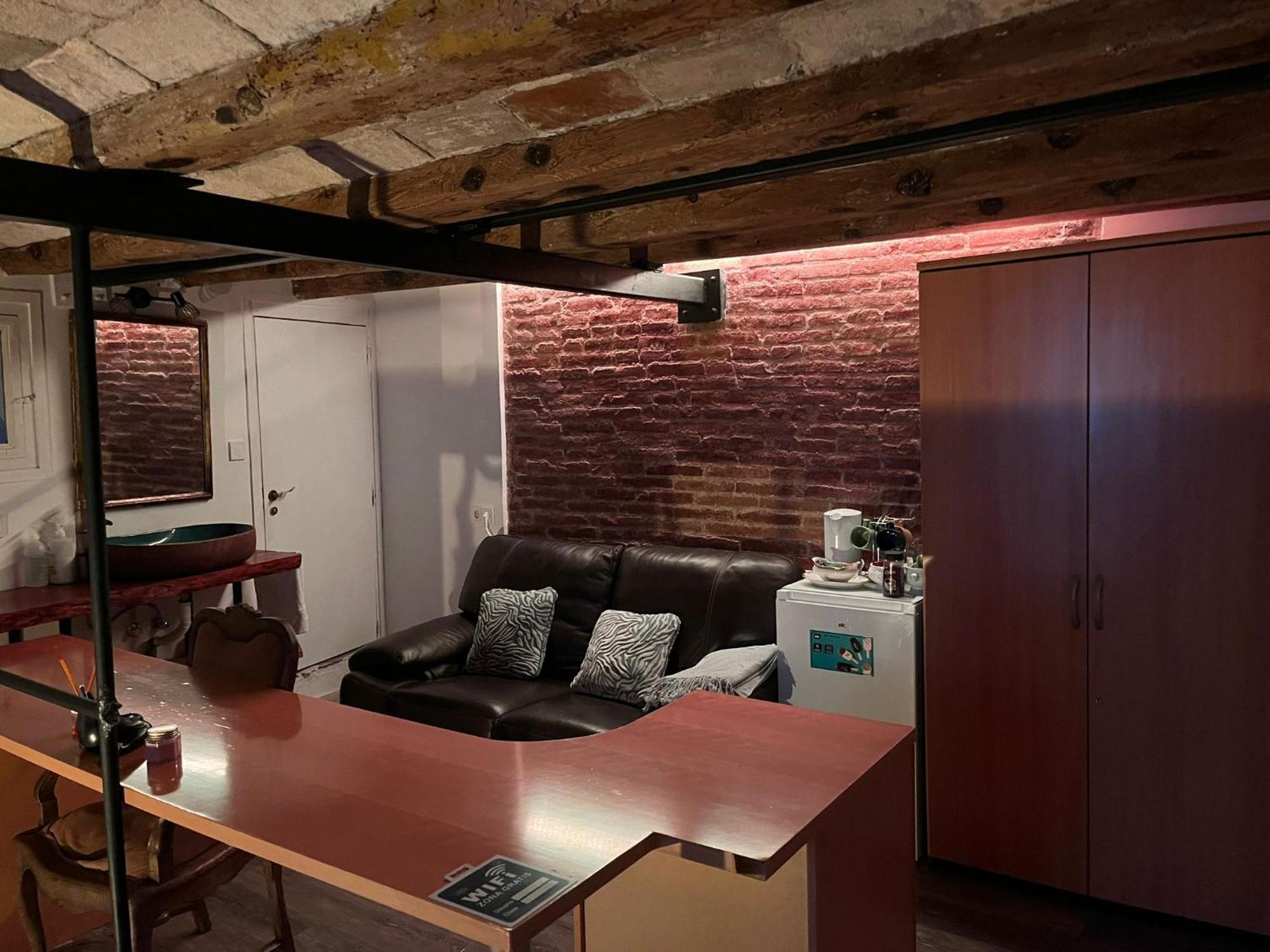 Habitacion Para Grupos Hasta 8 En Plena Rambla De Cataluna Barcelona Luaran gambar